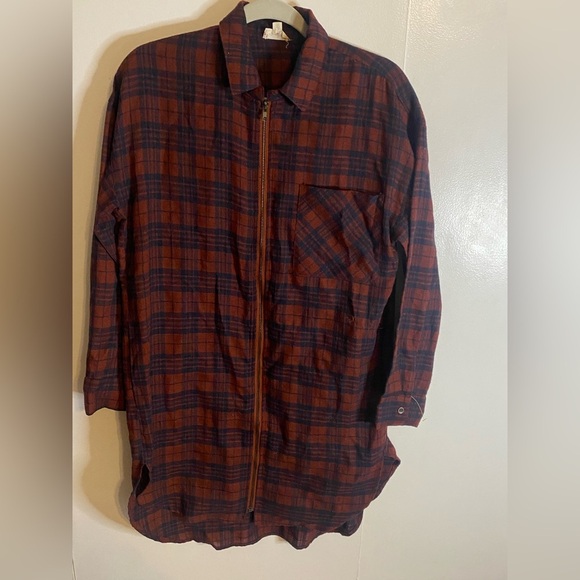 Women’s Hem & Thread Zip Front Lightweight Long Plaid Top, Small - Picture 1 of 7